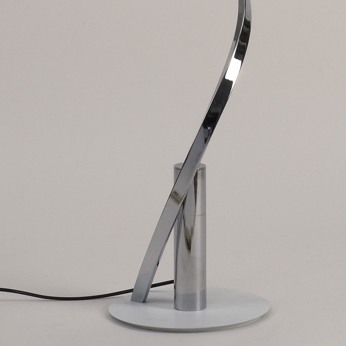 Mantra HELIX Lámpara de pie LED 42W (blanco cromo)