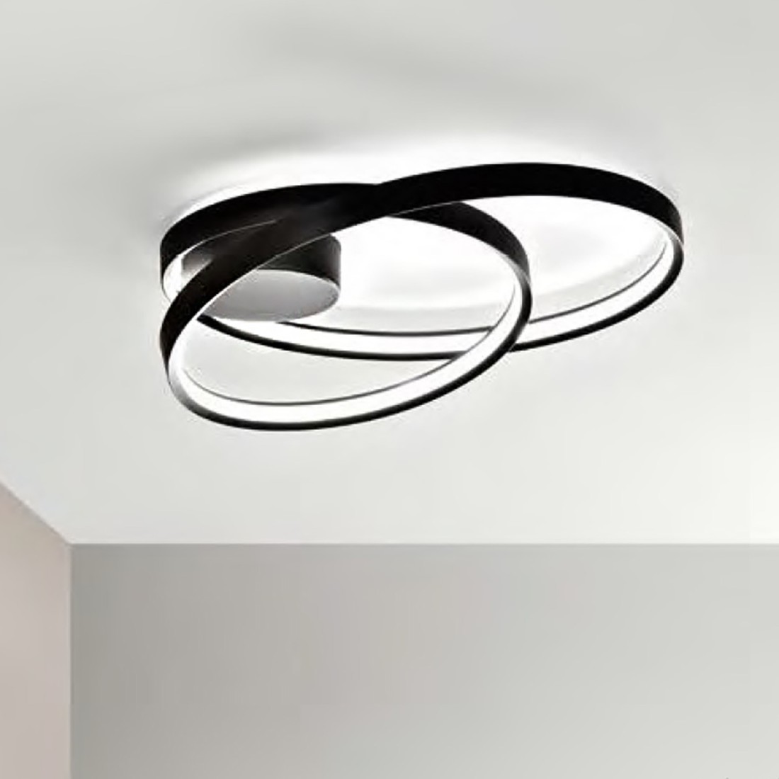 Lampada da soffitto a luce calda 150 cm in alluminio nero goffrato